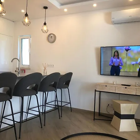 Sunny Acacia Lägenhet *