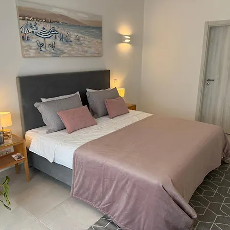 Sunny Acacia 아파트