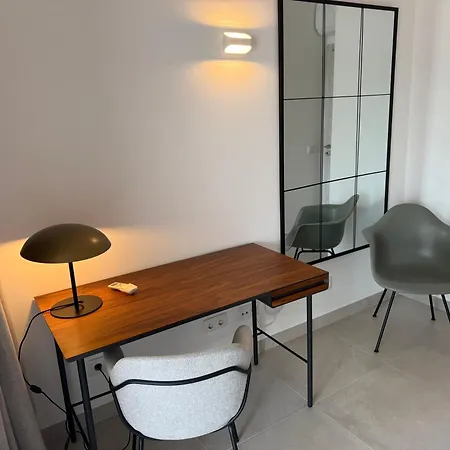 Sunny Acacia 아파트 발도로보